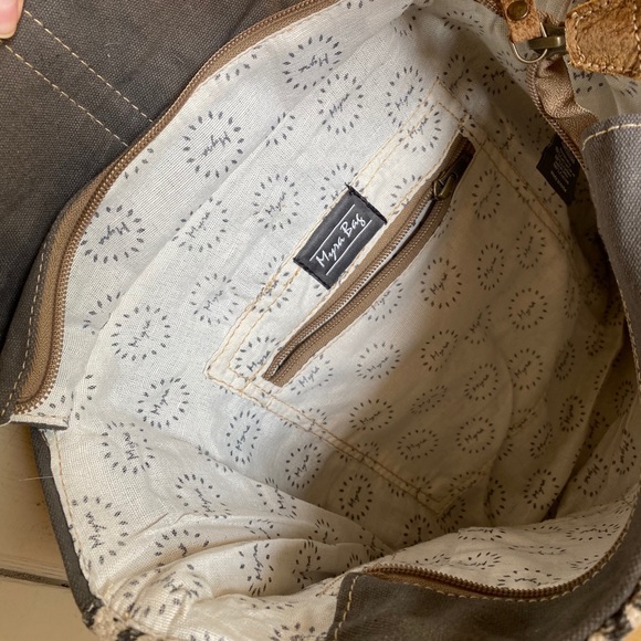 Cowhide Backpack - Picture 3 of 3